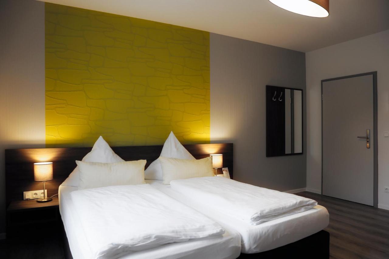 Konsumhotel Am Park オーバーホーフ エクステリア 写真