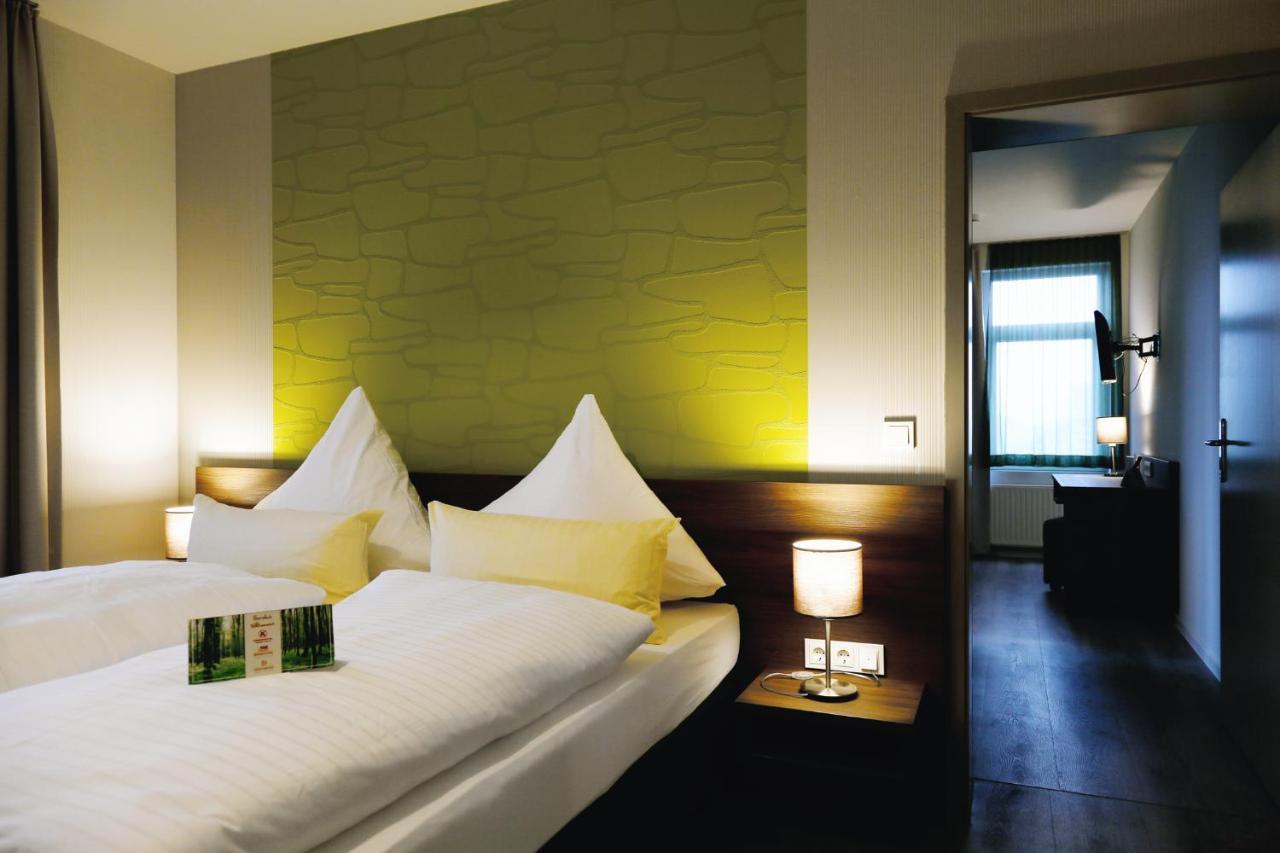 Konsumhotel Am Park オーバーホーフ エクステリア 写真