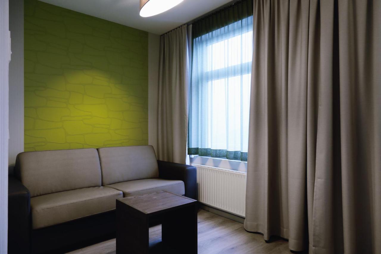 Konsumhotel Am Park オーバーホーフ エクステリア 写真