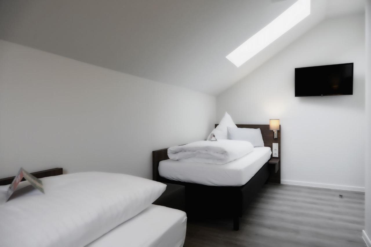 Konsumhotel Am Park オーバーホーフ エクステリア 写真